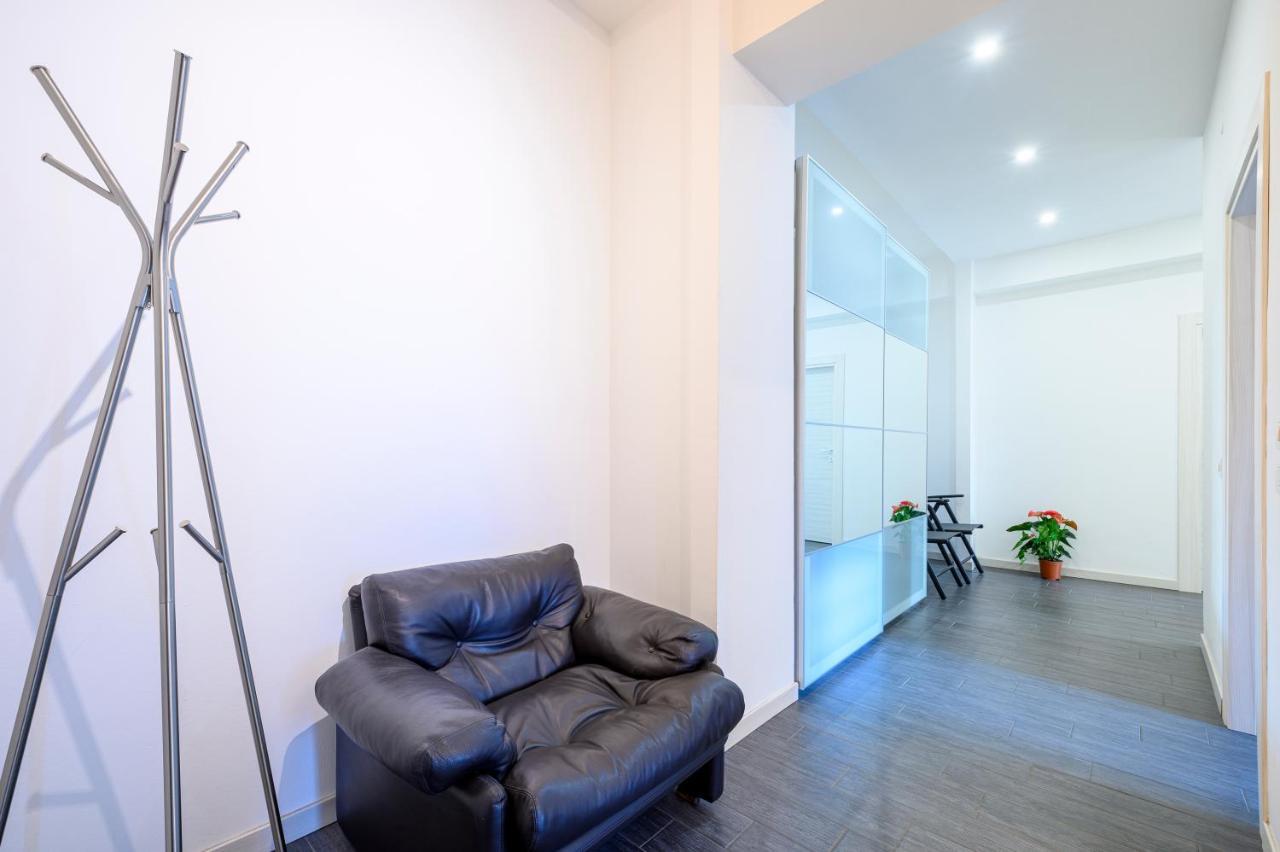 Parma Station & City Center Apartment Esterno foto